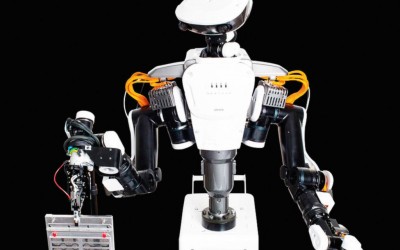 Des robots humanoïdes à la Technopole Neuvitec 95